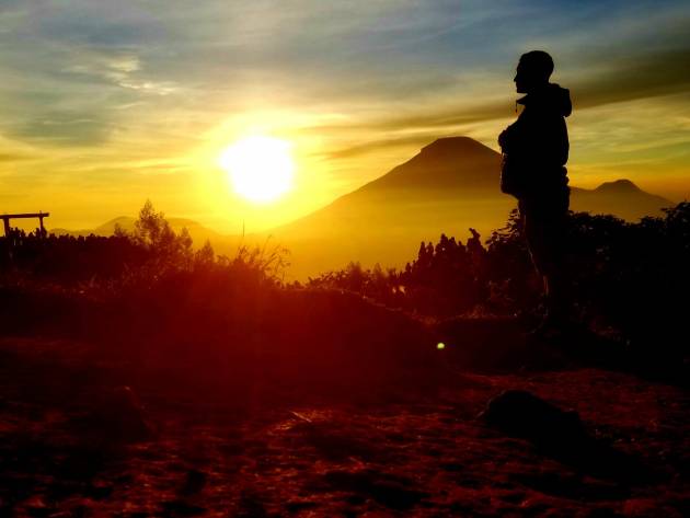 Berapa biaya travelling seharian ke Dieng?